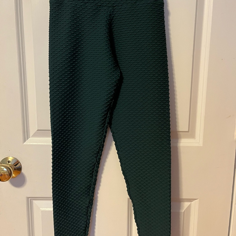 Booty by Brabants Green Textured Leggings